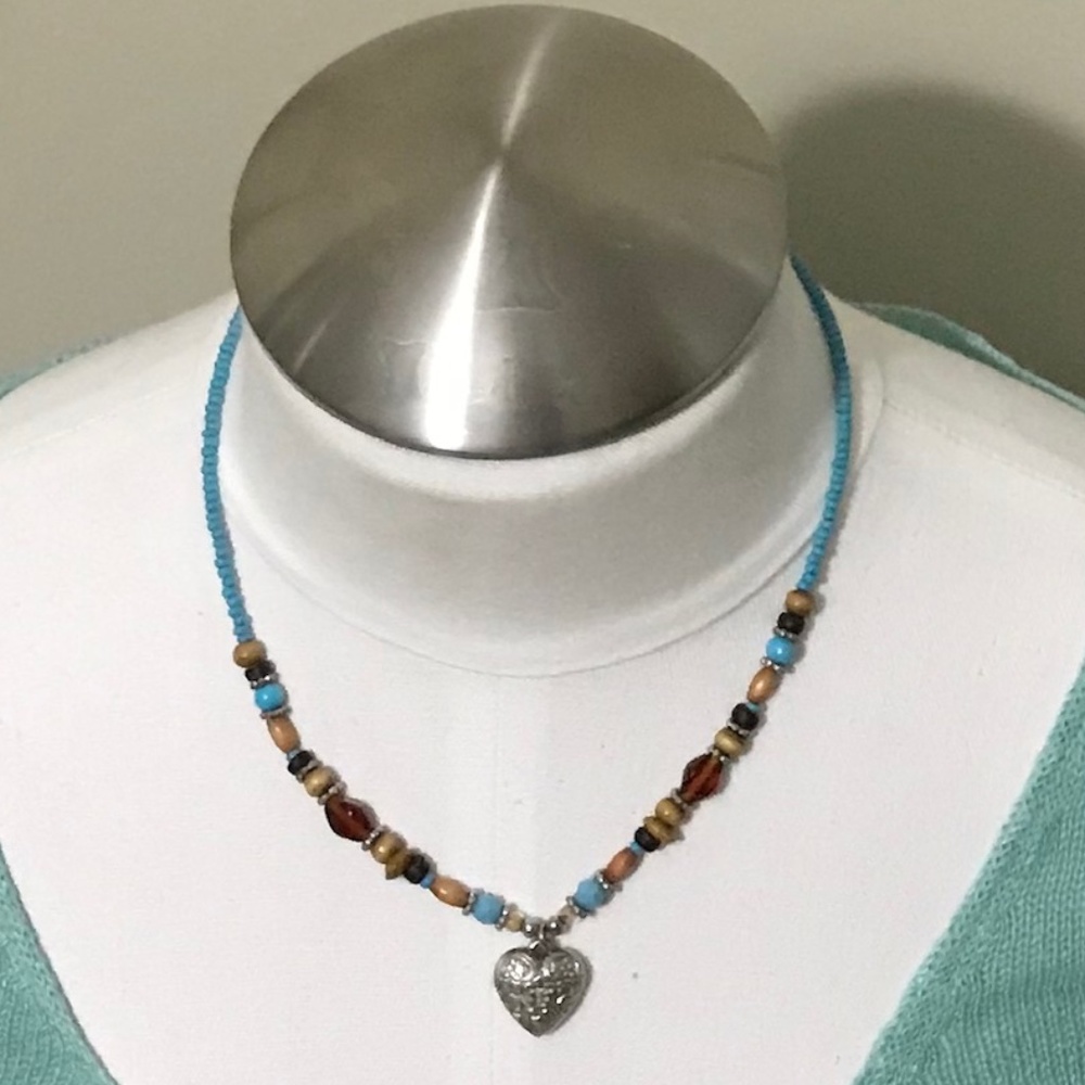 5/$15 vtg costume jewelry heart pendant necklace